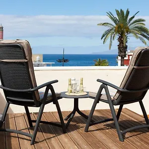 alcal-plaza.in-canary-islands.com/